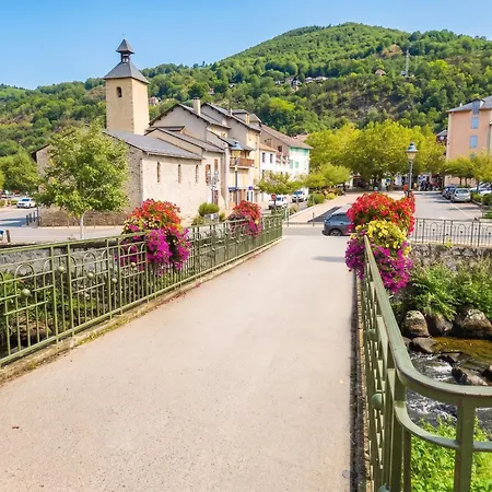 Moderne A Ax-les-thermes, 30 M² Avec Sauna * Ax-les-Thermes